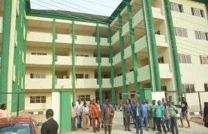 Amosun Gives Date For Allocation Of Shopping Complexes To Traders