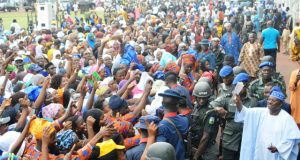 Ajimobi Dishes Out N100m Loan To Artisans, Traders