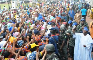 Ajimobi Dishes Out N100m Loan To Artisans, Traders