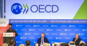 Anti-Corruption: Osinbajo In Paris For OECD’s Forum