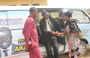 Rilwan Adesoji Akanbi Dazzles His People Again As He Provides Free Health Care Support