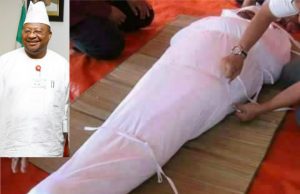 Photo: How Senator Serubawon Adeleke Was Buried
