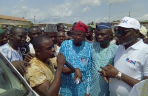 Bizman Gives Out Bus, Other ‘Goodies’ To Loyal Customers In Osogbo Mobil petrol station Osogbo