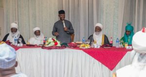 Photo: Osinbajo Hosts Northern Traditional Rulers To ‘Iftar’ Acting President with His Eminence Sultan of Sokoto, Sultan Muhammadu Sa'ad Abubakar III; Emir of Kano, Emir Muhammadu Sanusi II; Lamido of Adamawa, Muhammadu Barkindo…