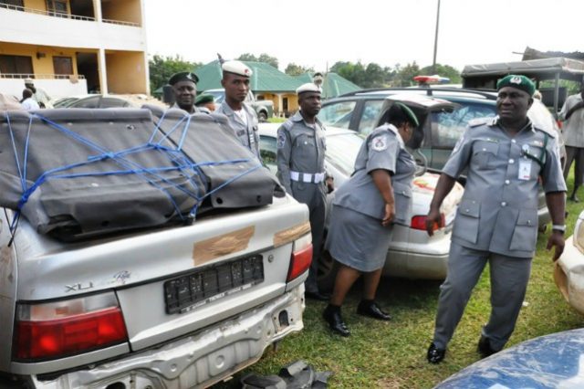 Oyo/Osun, Comptroller, Emmanuel Udo-Aka with the seized goods