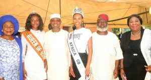 Beauty Queen Endorses Aregbesola’s ‘Educational Revolution’ In Osun Governor State of Osun, Ogbeni Rauf Aregbesola (3rd left), his deputy, Otunba Titi-Laoye Tomori (left), Chief Judge of Osun, Justice Adepele Ojo right), Deputy Speaker Osun House Assembly, Hon Akintunde Adegboye (2nd right), Miss Africa, Sarah Jegede (3rd right) and Miss Osun, Oluwakemi Odeyin (2nd left), during the Planting of 60 seedling of Trees by OSBC in commemoration of Governor Aregbesola birthday, at the OSBC premises…recently…