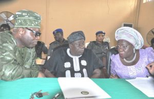 Boundary Problem: Oyo, Ogun Move To Avert Clashes From left: Secretary to Oyo state Government, Alh. Olalekan Alli, Oyo state Deputy Governor, Chief Moses Alake-Adeyemo and his Ogun state counterpart, Mrs Yetunde Onanuga during a joint meeting between Oyo and Ogun states during the boundary resolution meeting…