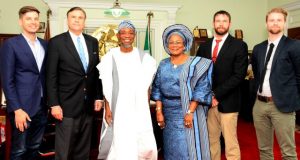 Photo: Aregbesola Hosts US Ambassador In Osogbo Governor of Osun, Ogbeni Rauf Aregbesola (3rd left ), his Deputy, Mrs. Titi Laoye-Tomori (3rd right), Ambassador of United State of America, Stuart Symington (2nd left), Ambassador Son, Mr. William Stuart Symington (left), Regional Security Adviser, Mr. Chip Cury (2nd right), and Consular Adviser, Mr. Peter Hansen (right), during the visit…