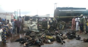 How 10 Commuters Were Burnt To Death On Ife-Ibadan Road On Sunday, Plus Pictures ...remains of some of the victims of the auto accident on Ife-Ibadan road...
