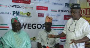 Saheed Fijabi Is Out To Fight ‘Proxy War’ Against Me – Adebayo Shittu L-R: Communications Minister, Barrister Adebayo Shittu, Wole Adejumo of Anchoonline and Olayinka Agboola, Chairman of SWEGOP and pmparrot publisher...during the interactive session...