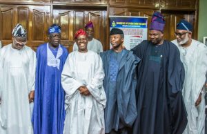 Photo: Osinbajo Witnesses Fidau Prayer For Bisi Akande’s Wife From the left: Oyo's Gov Abiola Ajimobi, Senator Bola Tinubu, Chief Bisi Akande, Ag President Yemi Osinbajo, Ogun's Gov Ibikunle Amosun, Ondo's Oluwarotimi