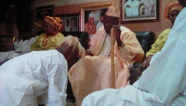 ...the Olubadan of Ibadanland, Oba Saliu Adetunji blessing guber-aspirant, Mr Raufu Olaniyan...on Thursday...