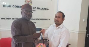 When DAWN Commission Top Shots Visited Malaysian Trade Commissioner The Ag. Director-General of DAWN Commission, Seye Oyeleye, left, during the visit to the Malaysian Trade Commissioner to Nigeria, Mhod Khairy…