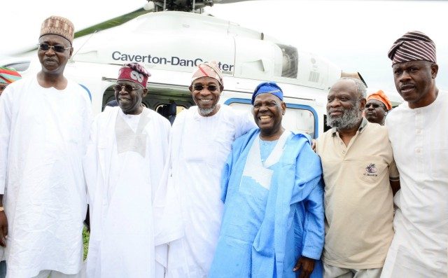 Governor of Osun State, Ogbeni Rauf Aregbesola, National Leader of All Progressives Congress (APC) Asiwaju Bola Tinubu (2nd left), Former National Leader of the Party, Chief Bisi Akande (3rd right), APC Chieftain, Kashim Iman, (left), Senator Olusola Adeyeye (2nd right), and Senator Musilim Obanikoro, during the Condolence visit to Aregbesola over the death of his mother, at the Government House, Osogbo…