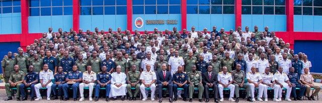 Chairman, Heirs Holdings and Guest Speaker, Mr. Tony Elumelu (middle); Commandant, Armed Forces Command and Staff College, Jaji, Air Vice Marshall Suleiman Abubakar Dambo ; and Deputy Commandant, Armed Forces Command and Staff College, Jaji, Rear Admiral Ifeola Mohammed ), flanked by the course participants of the Senior Course 40 of the Armed Forces Command and Staff College, during the Guest Lecture Series of the College where Elumelu delivered a paper titled “Leadership: Private Sector Perspective”, in Jaji, Kaduna