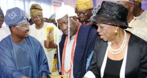 Endowment Fund: We’ll Ensure Prudent Management – Ajimobi L-R: Oyo State Governor, Senator Abiola Ajimobi; Emeritus Professor Oladipo Akinkugbe; Olubadan of Ibadanland, Oba Saliu Adetunji; and eminent lawyer, Chief Folake Solanke, SAN, at the event…