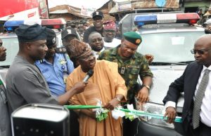 Photo: Ajimobi Commissions Vehicles For ‘Operation Burst’ L-R: Oyo state Commissioner of Police, Mr Abiodun Odude, Gov. Abiola Ajimobi of Oyo state, his deputy, Chief Alake Adeyemo, GOC, 2 DIV, Nigerian Army, Maj. Gen. Chukwunedum Abraham and Executive secretary, Oyo state Security Trust Fund, Mr Femi Oyedipe at the event…