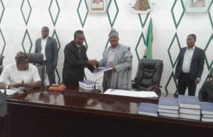 Olubadan Chieftaincy Issue: Ajimobi Receives Commission’s Report The Oyo State Governor, Sen. Abiola Ajimobi received the reports from the chairman of the commission, Rtd. Justice Ookanola Boade at the executive chambers of the Governor's Office, Secretariat, Ibadan…