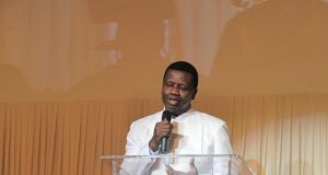 RCCG’s Pastor Adeboye To Nigerians: Stop Complaining Pastor Enoch Adeboye of RCCG...