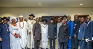 Photo: Osinbajo Meets With Pan Niger Delta Forum In Abuja Acting President Yemi Osinbajo with PANDEF Members at the State House...