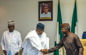 Osinbajo Meets With State Chairmen Of APC In Abuja Acting President Yemi Osinbajo, SAN, with Otunba Henry Ajomale, Forum Chairman, during the meeting with APC Party Chairmen from 36 States and FCT