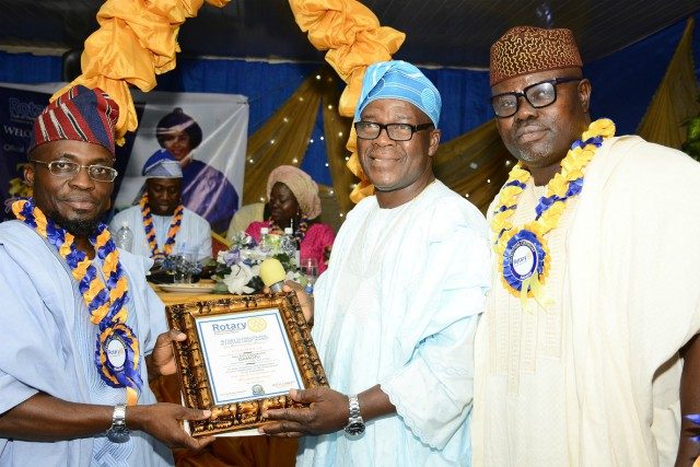 From the right: Special Adviser‎ to the Governor on Information and Strategy, Mr Semiu Okanlawon; Executive Chairman, Osun Education Quality Assurance and Morality Enforcement, Dr. Isiaka Owoade and Commissioner for Health, Dr. Rafiu Isamotu, at an award of recognition on both Okanlawon and Dr Isamotu, during the 1st and 3rd Official Investiture Ceremony of Female President of GRA Osogbo Rotary Club at Leisure Spring Hotel, Osogbo on Saturday…