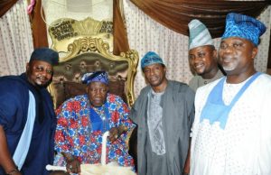 Photo: Sen Olufemi Lanlehin Pays Solidarity Visit To Olubadan L-R: Hon Yinka Adeniyi, Olubadan of Ibadanland, Oba Saliu Adetunji, Senator Olufemi Lanlehin, Hon Yinka Omikunle and Alhaji Kunle Busari during the visit...