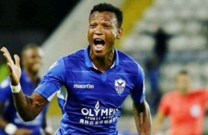 Bursaspor Hooks Abdullahi Shehu Abdullahi Shehu