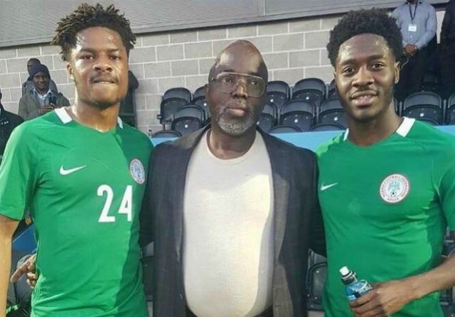 Ola Aina (right) with Chuba Akpom (left) and NFF president Amaju Pinnick at Eagles training in London