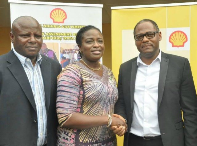 L-R: Operations Manager, Shell Nigeria Gas (SNG), Mr. Niyi Salami; Ogun State Commissioner for Education, Science and Technology, Mrs. Modupe Mujota; and SNG Managing Director, Mr. Ed Ubong, at the formal handover of science laboratories and ICT centre to African Church Community Secondary School in Ewupe Ota by SNG…recently…