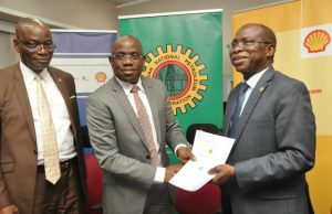 Photo: When SNEPco, UNILAG Signed MoU On Building Of Geoscience Centre Of Excellence L-R: Incoming Vice Chancellor, University of Lagos, Prof Oluwatoyin Ogundipe; Managing Director, Shell Nigeria Exploration and Production Company Limited, Mr. Bayo Ojulari; and outgoing Vice Chancellor, Prof. Rahman Bello, during the signing of the MoU…