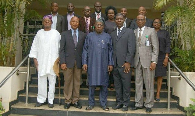 Ex President Olusegun Obasanjo, front row, middle, flanked by Professor Temitope Alonge, UCH's Chief Medical Director and Yemi Shiyanbola, the Director of Administration and others...