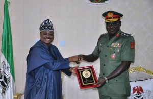 Photo: Buratai, Army Boss Visits Ajimobi In Ibadan Lt General Tukur Buratai (right) presenting a plaque to Oyo state governor, Senator Abiola Ajimobi during the visit…