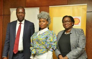 Yemi Alade, Oscar-Winner, Jennifer Hudson, Others To Feature In Shell’s New Music Video L-R: General Manager External Relations, Shell Petroleum Development Company, Mr. Igo Weli; Shell #makethefuture ambassador, Yemi Alade; and External Relations Communications Manager, Shell Nigeria, Mrs. Sola Abulu, at a pre-launch media engagement in Lagos on Thursday for a new music video, On Top Of The World, billed for global release on December 1, 2017