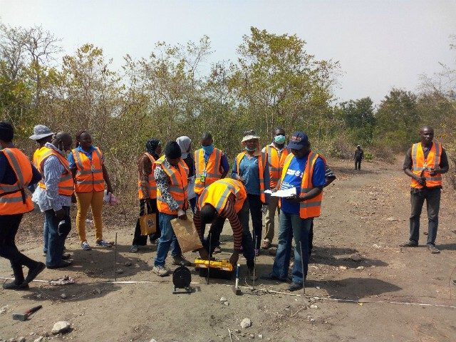 Oyo State Officials led by the Special Adviser to the Governor on Mineral Resources, Hon. Mathew Oyedokun (first right) during the geological exploration of mineral resources at Ilero at the weekend…