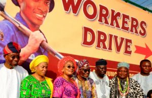 Road Named After Workers, Church Commissioned By Aregbesola L-R: Governor State of Osun, Ogbeni Rauf Aregbesola; his wife, Sherifat; Deputy Governor, Mrs Titi Laoye-Tomori; Former Nigeria Labour Congress (NLC) President, Comrade Hassan Sunmonu; Chairman, Joint Negotiating Council, Comrade Bayo Adejumo; the Ataoja of Osogboland, Oba Jimoh Olanipekun and State Chairman of NLC, Comrade Jaccob Adekomi, at the inuaguration of the 2.8km workers Drive in Osogbo on Tuesday…