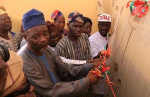 Hon Dapo Lam Builds, Commissions More Public Classrooms Representative of APC Chairman in Oyo State, Alhaji Mojeed Olaoya, Hon. Adedapo Lam Adesina and Caretaker Chairman, Ibadan South East Local Government, Hon. Teslim Ajimobi...at the event...