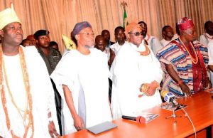 Unwarranted Killings: Aregbesola, Other Governors Urged To Put An End From left, The Ooni of Ile-Ife, Oba Adeyeye Enitan Ogunwusi; Governor of Osun, Ogbeni Rauf Aregbesola; the Oba of Benin, Omo N’oba N’edo Uku Akpolokpolo, Ewuare II; the Orangun of Ila, Oba Abdulwahab Adedotun Bibire and Chief of Staff to the Governor, Alhaji Gboyega Oyetola, during the visit…