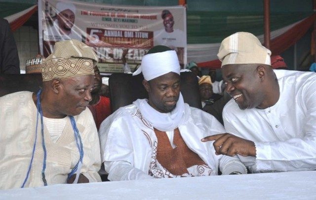L-R: Former governor of Oyo State, Senator Rasheed Adewolu Ladoja, Guest lecturer, Fadilat Sheik (Dr) Faruq Onikijipa and the Chief Host, Engr Seyi Makinde during the lecture held within NTA premises, Ibadan…