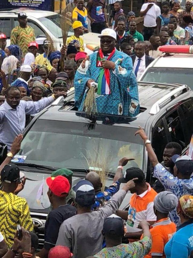 Chief Adebayo Adelabu...on the streets of Ibadan with his people...