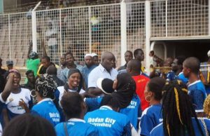 How Ibadan City Poly Students Cheered 3SC To Victory Mr Rasheed Balogun, 3SC's GM, middle, with the students of Ibadan City Polytechnic...at the Lekan Salami Stadium...