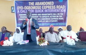 Abandoned Oyo-Ogbomoso Road: Community Calls On FG To Expedite Action On Speedy Completion ...Rev Dr Israel Olubi Olaniyan...delivering his speech...