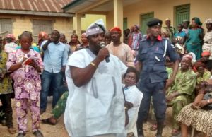 IBNELG Chairman’s Wife Donates Gifts To The Needy Hon Lekan Afuye, the Chairman of IBNELGA