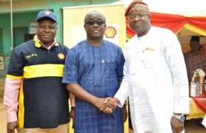 Shell Nigeria Gas’ Medicare Programme: 170 Drivers Benefit In Ota L–R: Operations Manager, Shell Nigeria Gas, Niyi Salami; Ogun State Commissioner for Health, Dr. Babatunde Ipaye; and Shell’s Regional Community Health Manager, Dr. Akin Fajola, during the Community Care Programme at Ansar-Ud-Deen Practicing School, Ota, Ogun State recently…