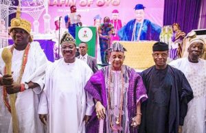 80th Birthday: Alaafin Salutes Buhari, Osinbajo, Ajimobi, Ooni For Event’s Success L-R: The Ooni of Ife, Oba Adeyeye Ogunwusi, Oyo's Governor Abiola Ajimobi, the Celebrant, Vice President Yemi Osinbajo...at the event...