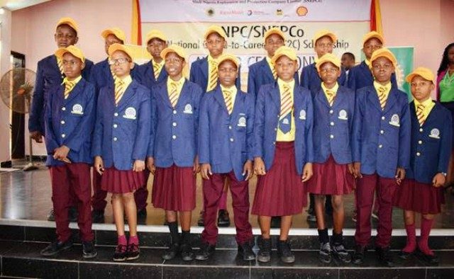 A cross section of the 2018/2019 NNPC/SNEPCo Cradle-to-Career Beneficiaries during the award ceremony at Grundtvig Secondary School, Onitsha in Anambra State…recently…