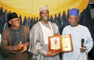 Photo: When Seyi Makinde Was Honoured By UI’s Senior Staff Club Prof Bode Lucas (right) presenting a honorary membership award of the Senior Staff Club of the University of Ibadan to Engr Seyi Makinde while the President of the club, Engr (Dr) Dele Dahunsi looks on…