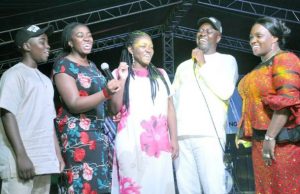 Images Recorded When Oyo PDP’s Guber Candidate, Seyi Makinde Held His Annual Christmas Carol Engineer Seyi Makinde, his wife and children...singing at the event...