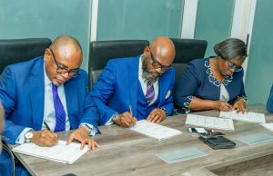 Desarrollar Partners With Top Firms To Improve Real Estate Solutions Managing Director FBNQuest Trustees, Mr. Adekunle Awojobi, Lead Partner Desarrollar Group, Mr. Ikemefuna Mordi and Managing Director/CE UTL Trust Management services Mrs Olufunke Aiyepola at the official all Parties signing ceremony between Desarrollar group, a leading Lifestyle and real Estate solutions company and its partners in Lagos recently