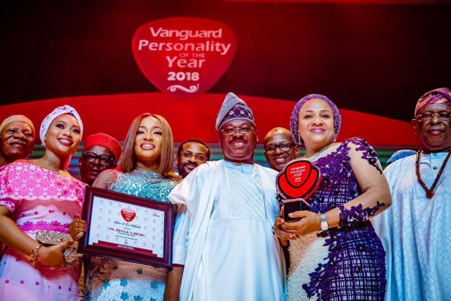 L-R: Daughter-in-law of Oyo State Governor, Mrs. Fatimah Ajimobi; Daughter of the governor, Mrs. Abimbola Obagun; state Governor, Senator Abiola Ajimobi; and his wife, Florence; and a former Governor of Ogun State, Aremo Olusegun Osoba…at the event…